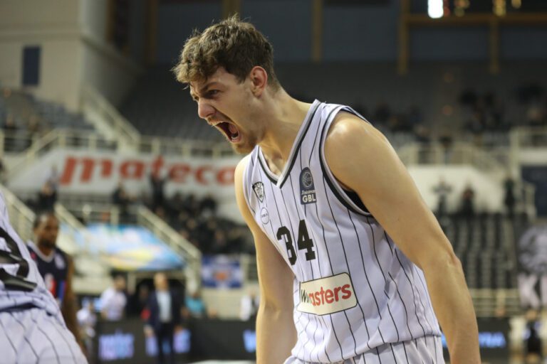 ΠΑΟΚ-Πανιώνιος 98-105: Λύγισε στην παράταση μετά από σφύριγμα σκάνδαλο!