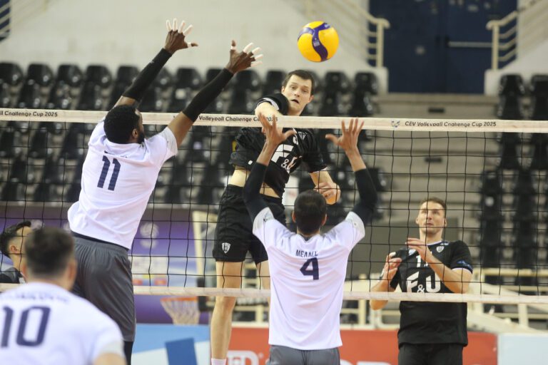 ΠΑΟΚ – Φλοίσβος 2-3: Σκληρή ήττα, κινδυνεύει να χάσει την τετράδα