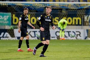 Αστέρας-Αρης 0-2: Βήμα πρωτιάς και Ευρώπης