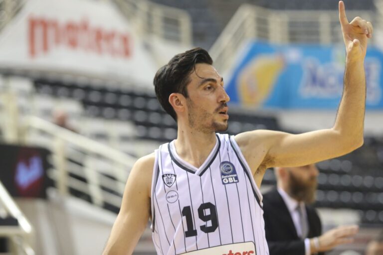 Δημήτρης Κατσίβελης: Μπαίνει στο παρκέ με θέληση να παίξει!