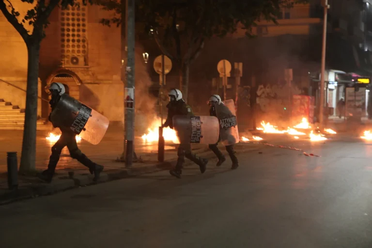 Θεσσαλονίκη: Επεισόδια μετά τη πορεία για τα Τέμπη