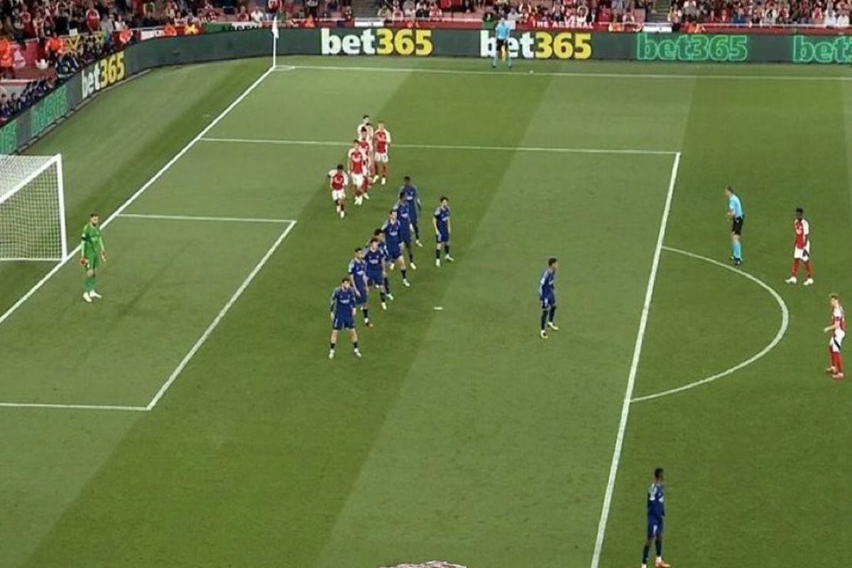 Αρσεναλ-Παρί: Οι Αγγλοι πήγαν για τη κομπίνα της χρονιάς αλλά βγήκαν οφ σάιντ! (vid)