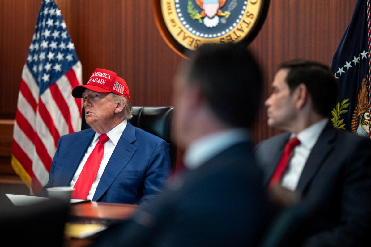 Ο Τραμπ βομβάρδισε το Ιράν – Το ποστ στα social media που μυρίζει... τρίτο παγκόσμιο πόλεμο