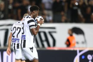 ΠΑΟΚ - Ριέκα: Ο Μεϊτέ με κεφαλιά κάνει το 1-0 - «Χαμός» στην Τούμπα (vid)