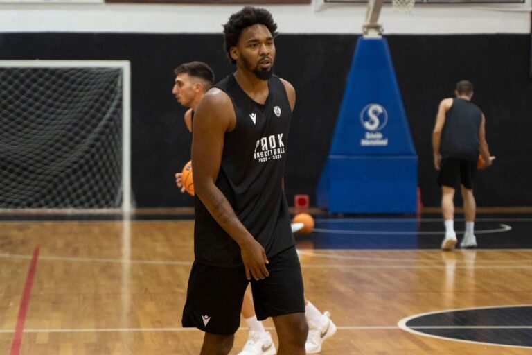 Στη διάθεση του Ζντοβτς και ο Μπεν Μουρ (pics)