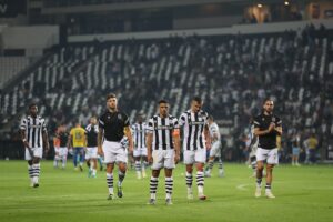 Έντονες αποδοκιμασίες προς του παίκτες - «Βαριά βαριά του ΠΑΟΚ η φανέλα» στην Τούμπα (vid)