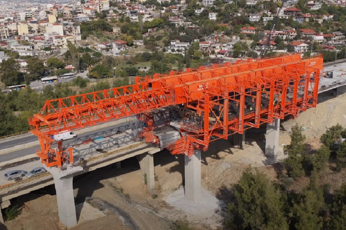 Προχωράει ο Flyover - Η εξέλιξη στα έργα από ψηλά (vid)