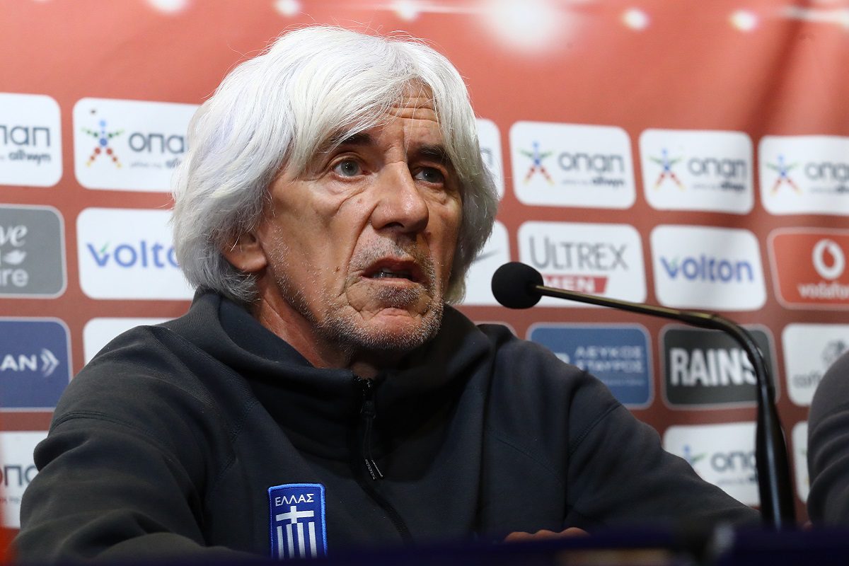 Στην αναμονή ο Καρέτσας - Η απάντηση του Γιοβάνοβιτς για το αν θα παίξει βασικός