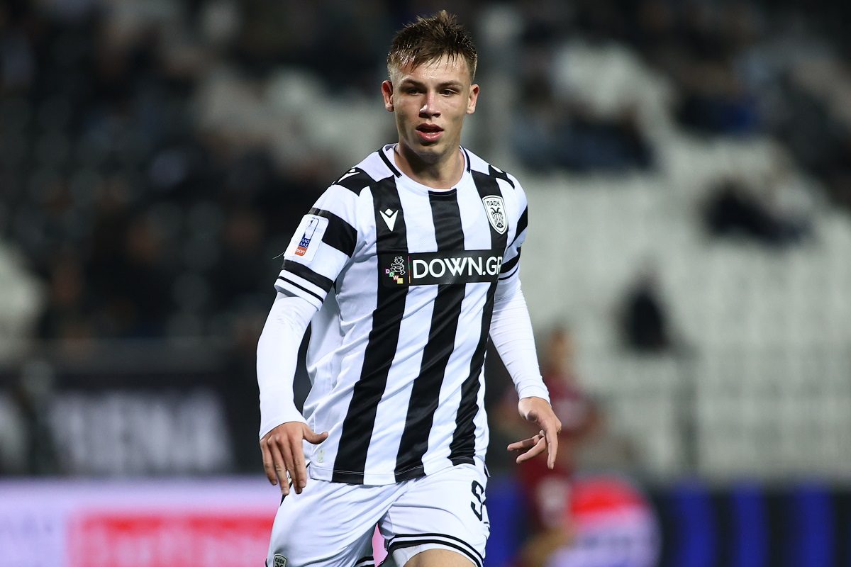 Μύθου: «Θέλω να παίζω, δεν με νοιάζει η θέση - Αυτά μου ζήτησε ο Λουτσέσκου»