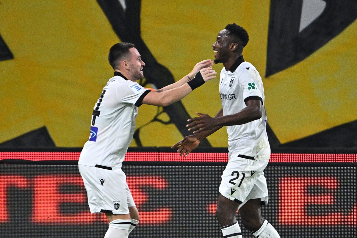 ΑΕΚ - ΠΑΟΚ: Ο Μπάμπα με κεφαλιά κάνει το 0-1 (vid)