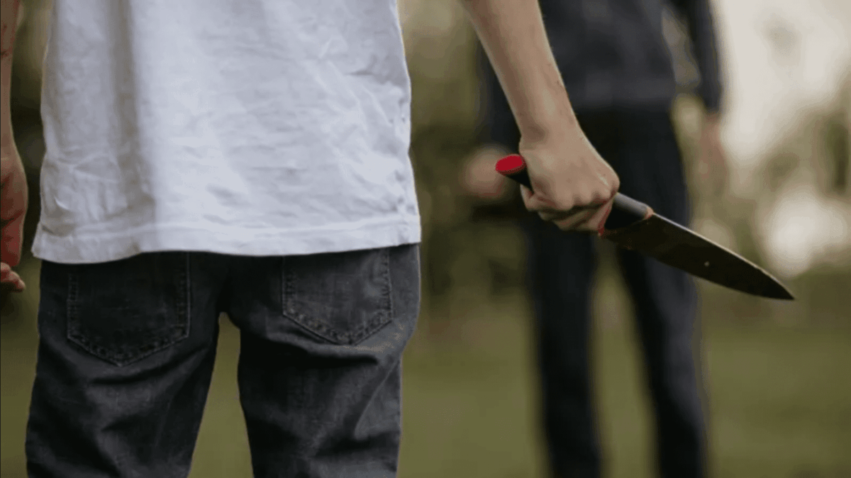 Αιματηρό επεισόδιο στην Πάτρα: Οπαδική κόντρα μεταξύ ανηλίκων κατέληξε σε μαχαίρωμα!