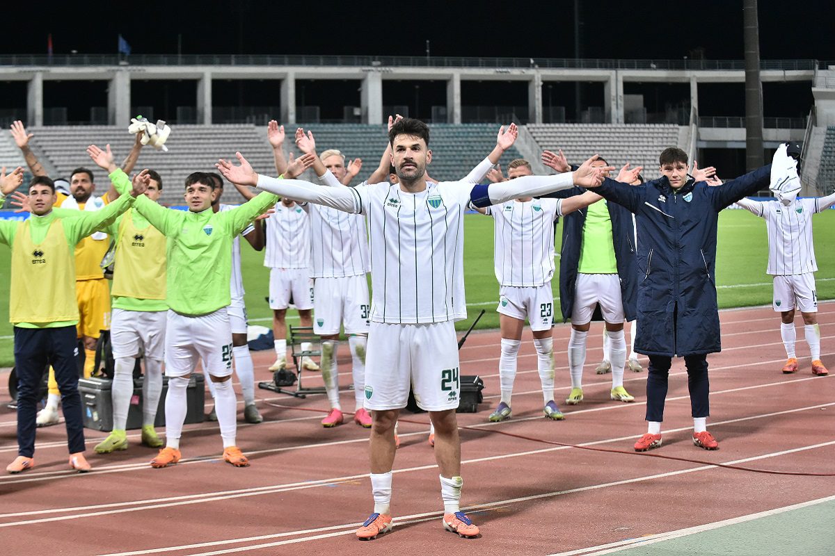 Με πρωταγωνιστή τον Όζμπολτ, ο Λεβαδειακός έφυγε με εντυπωσιακό διπλό από τον Βόλο στο ματς που διεξήχθη στο πλαίσιο της 11ης αγωνιστικής της Super League.