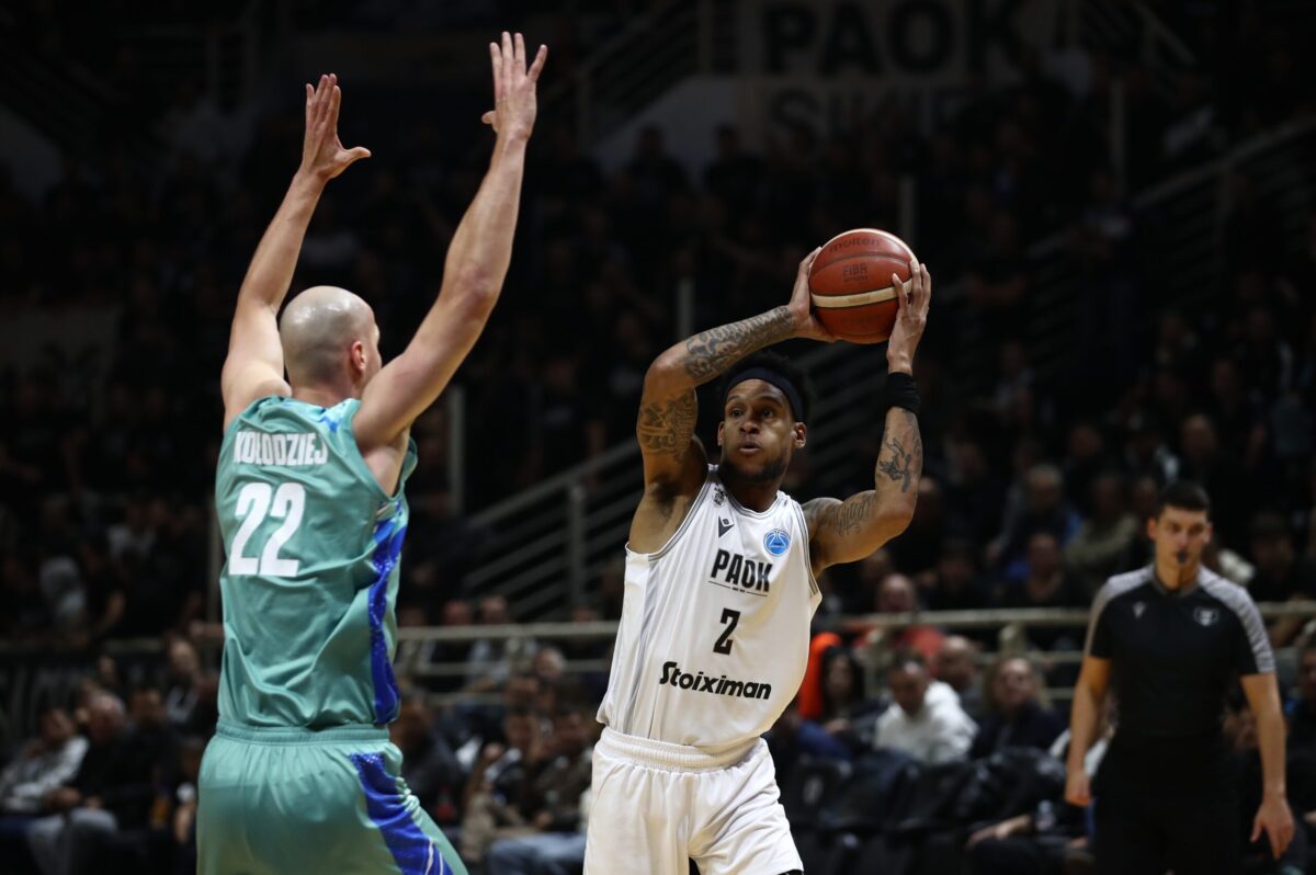 Μελβίν on fire: Οδήγησε τον ΠΑΟΚ στη νίκη και μπήκε στους κορυφαίους της αγωνιστικής