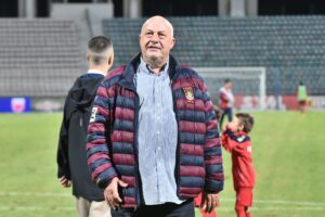 Μπέος προς Αλαφούζο: «Δεν είπε την αλήθεια - Λίγη τσίπα δεν βλάπτει»