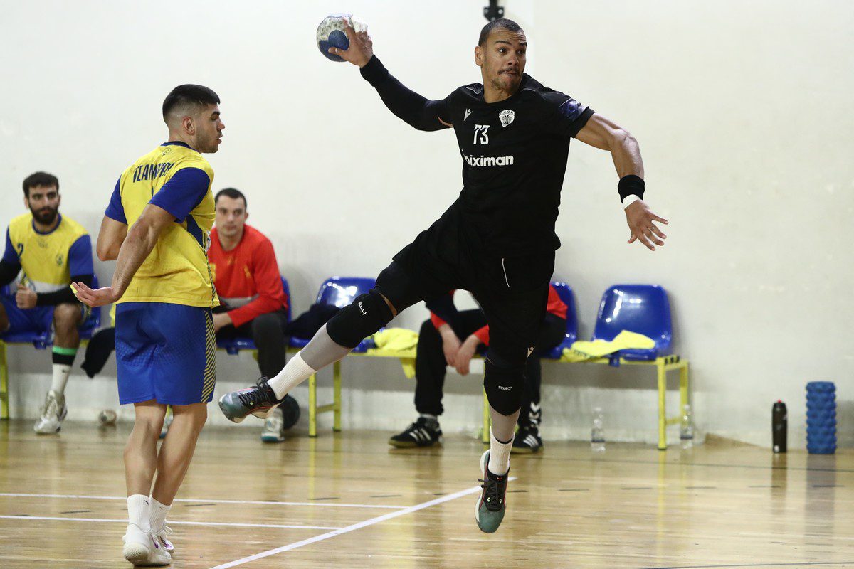 Σεμπίμπ για τον προημιτελικό του ΠΑΟΚ με ΑΕΚ: «Με ψυχραιμία και συγκέντρωση»