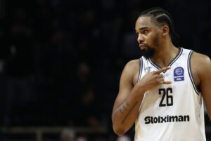 Ασταμάτητος στις μάχες της ρακέτας ο Μουρ - Ο κορυφαίος ριμπάουντερ της Basket League