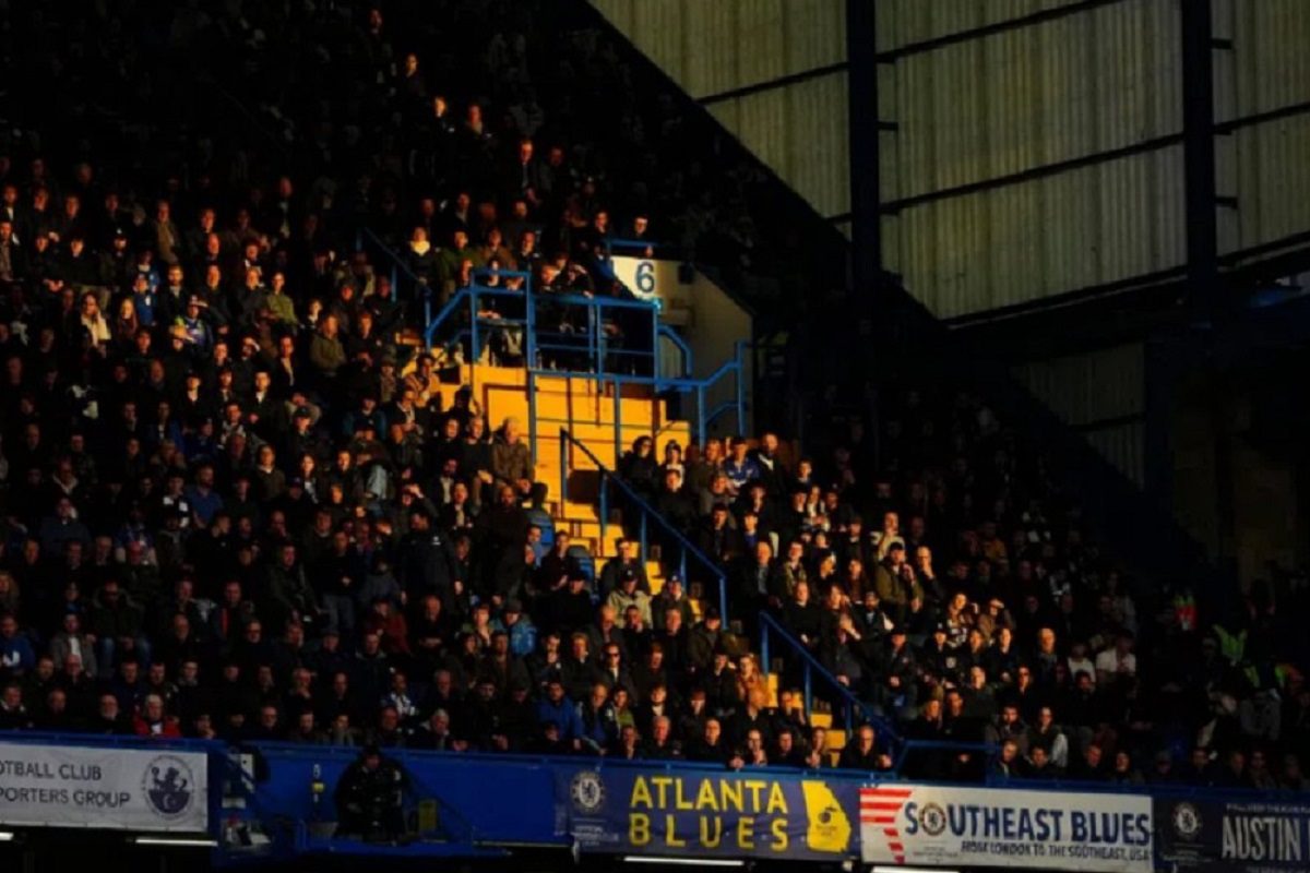 Μαχαιρώθηκαν οπαδοί της Τσέλσι στην Ιταλία πριν το ματς με Νάπολι (pics)