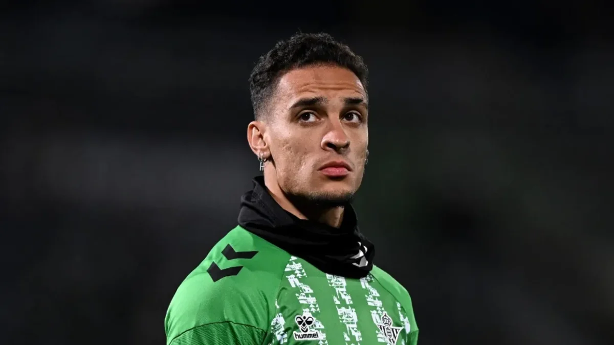 Δεν προπονήθηκε ο Άντονι - Τα νεότερα από το στρατόπεδο της Μπέτις πριν τον ΠΑΟΚ