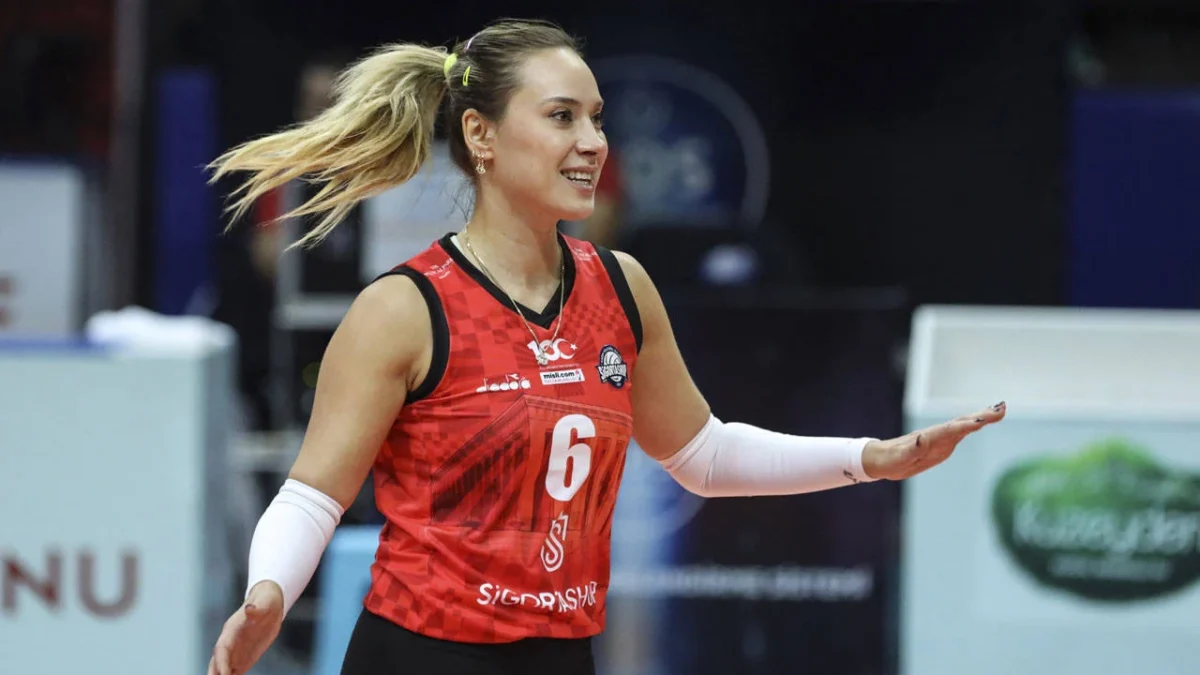 Τουρκία: Θύελλα φημών με γνωστή αθλήτρια στο πλευρό του Ιμάμογλου - Κρίσιμη ημέρα με τη δίκη