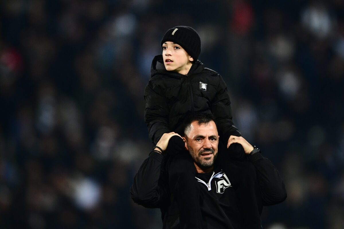 Συγκλονίζει ο μικρός Γιαννάκης: «Κάθε φορά που η κερκίδα του ΠΑΟΚ θα τραγουδά, θα είναι εκεί και τα παιδιά μας» (vid)