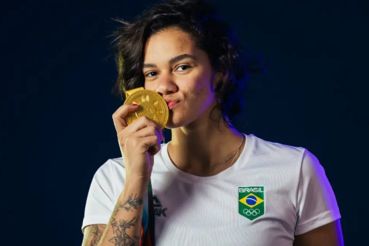 Μιλένα Μενέζες: Η επιβλητική Βραζιλιάνα που ήρθε στον ΠΑΟΚ για το ευρωπαϊκό! (vids)