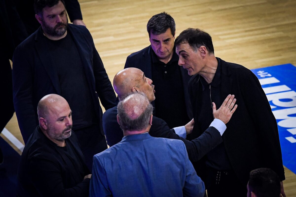 Κολοσσός Ρόδου-Ολυμπιακός: «Άναψαν τα αίματα» με Μπαρτζώκα και Λυκογιάννη (vid)