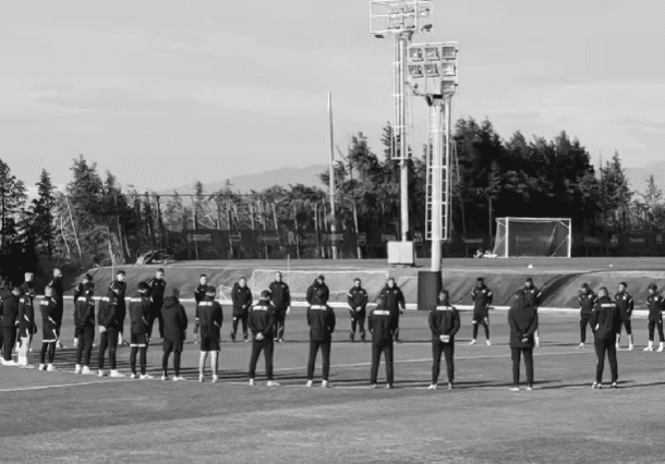 Ενός λεπτού σιγή στην προπόνηση του ΠΑΟΚ για τα θύματα (vid)