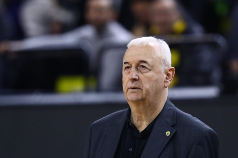 Σάκοτα: «Σας παρακαλώ ελάτε στο γήπεδο - Άλλοι κάνουν διαρκώς sold-out»