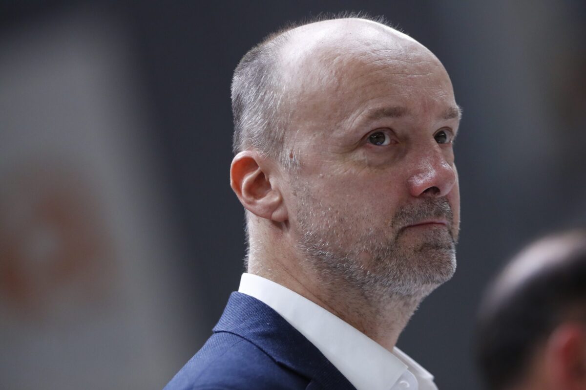 Ζντοβτς: «Επιβιώσαμε σε ένα πολύ δύσκολο παιχνίδι - Περήφανος για την ομάδα μου» (vid)