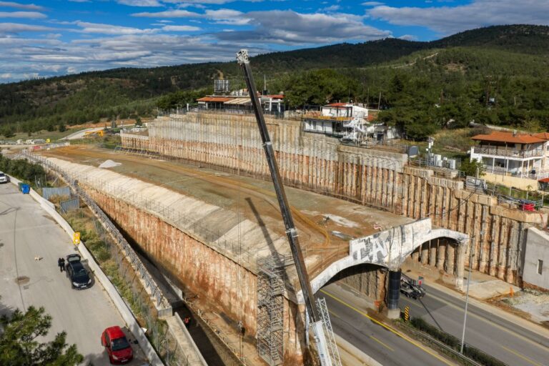 Η «ύποπτη» ρύπανση από το flyover και ο Περιφερειακός που κλείνει!