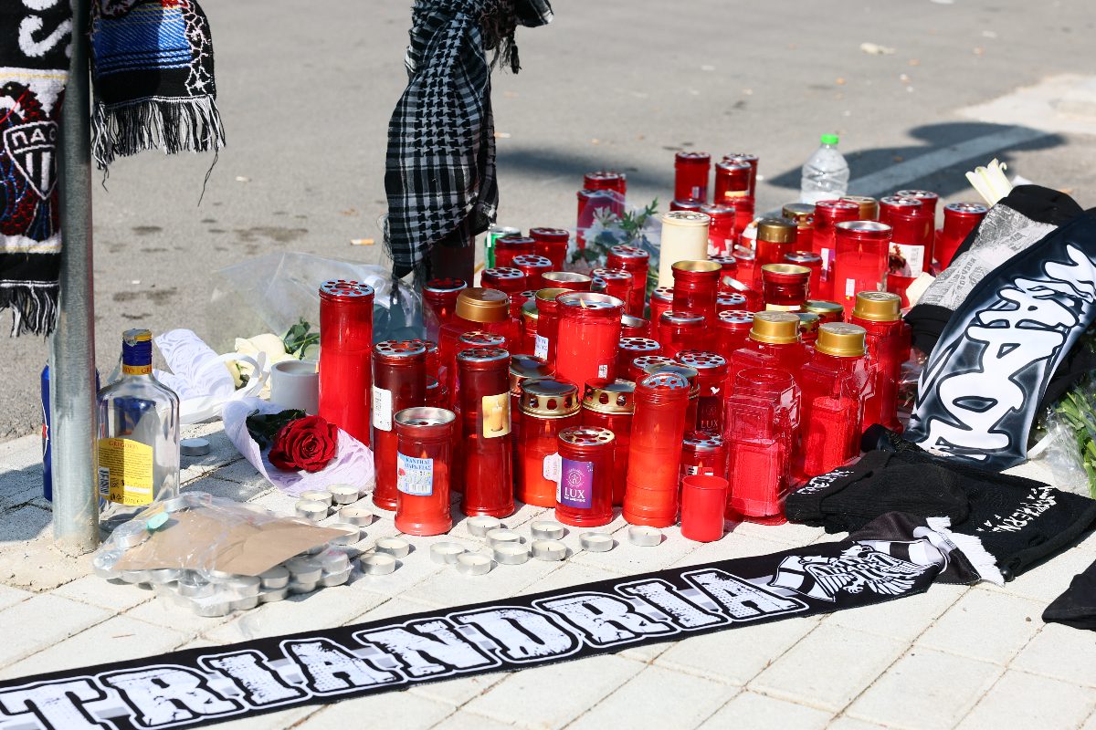 Τρισάγιο στη μνήμη του Κλεομένη το μεσημέρι του Σαββάτου