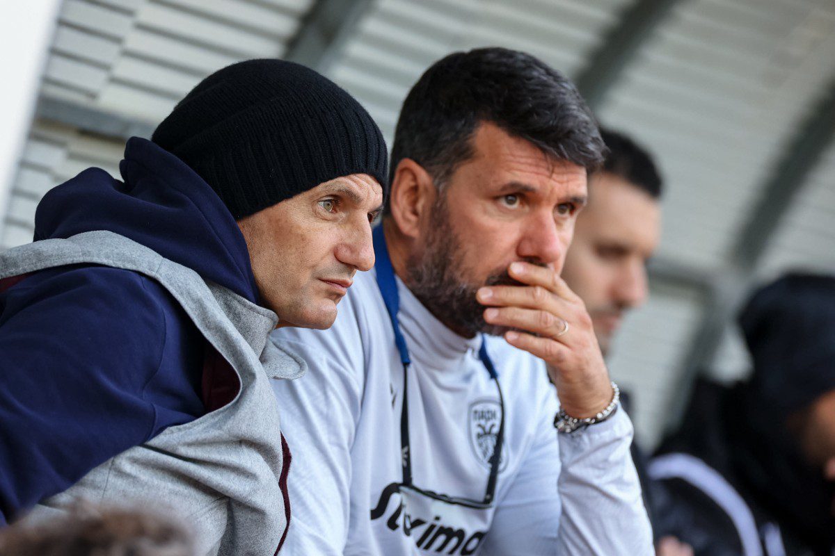 Χαμός με πρώην βοηθό του Λουτσέσκου : Απολύθηκε με κατηγορίες ξυλοδαρμού από την ομάδα του!