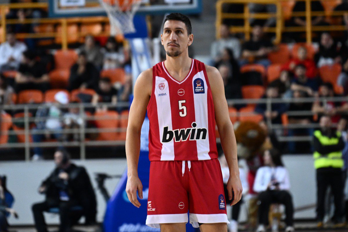 Σπάει συμβόλαιο και φεύγει ο Λαρεντζάκης - Πρόταση με περισσότερα χρήματα!