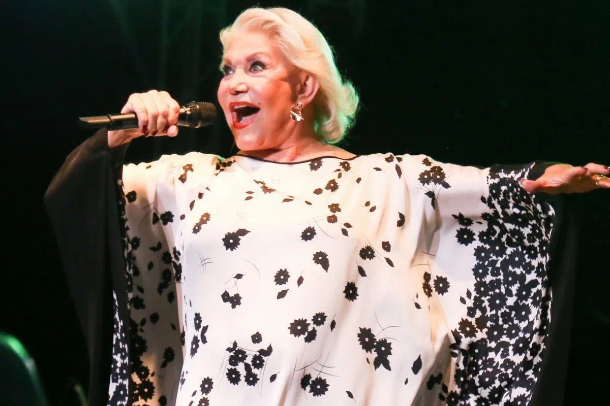 Μαρινέλλα και ΠΑΟΚ: Η «ασπρόμαυρη» πλευρά μιας θρυλικής φωνής