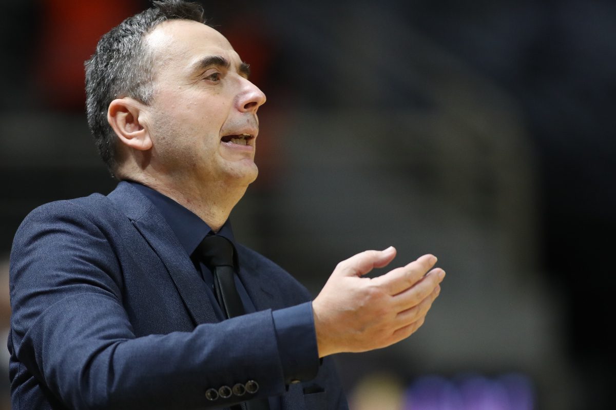 Μπούτσκος: «Οι παίκτες μου νιώθουν αδικημένοι»