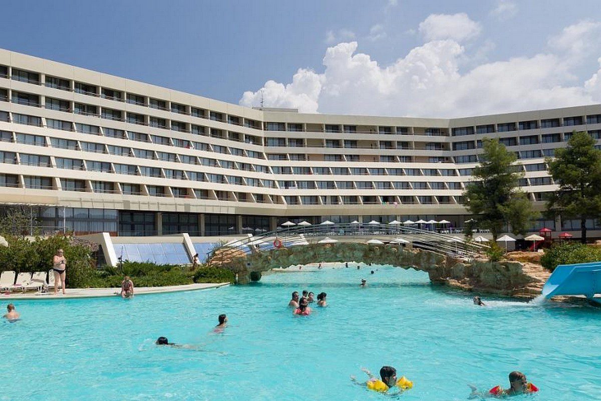 Πόρτο Καρράς: Ο Δήμος Σιθωνίας θα πληρώσει οφειλές 7,8 εκ. ευρώ σε δόσεις