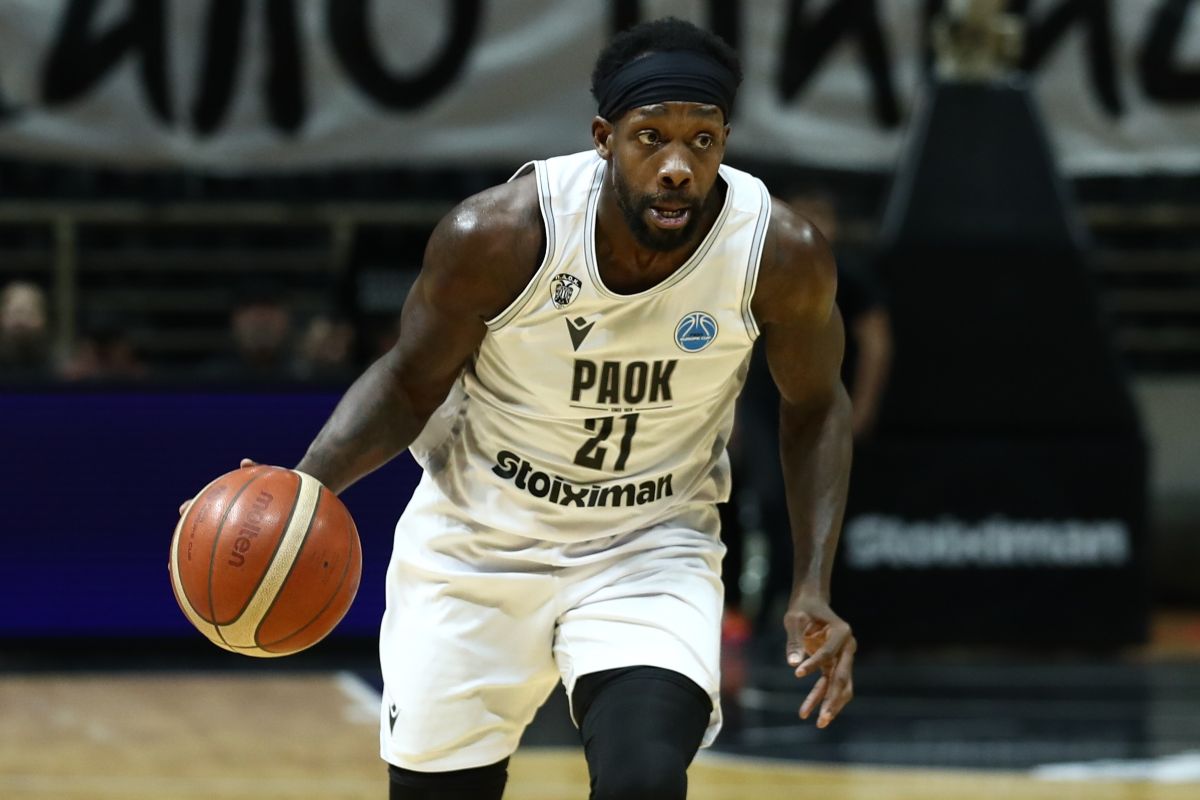 Η ηγετική κίνηση του Πάτρικ Μπέβερλι που ζει για τα μεγάλα ματς (video)