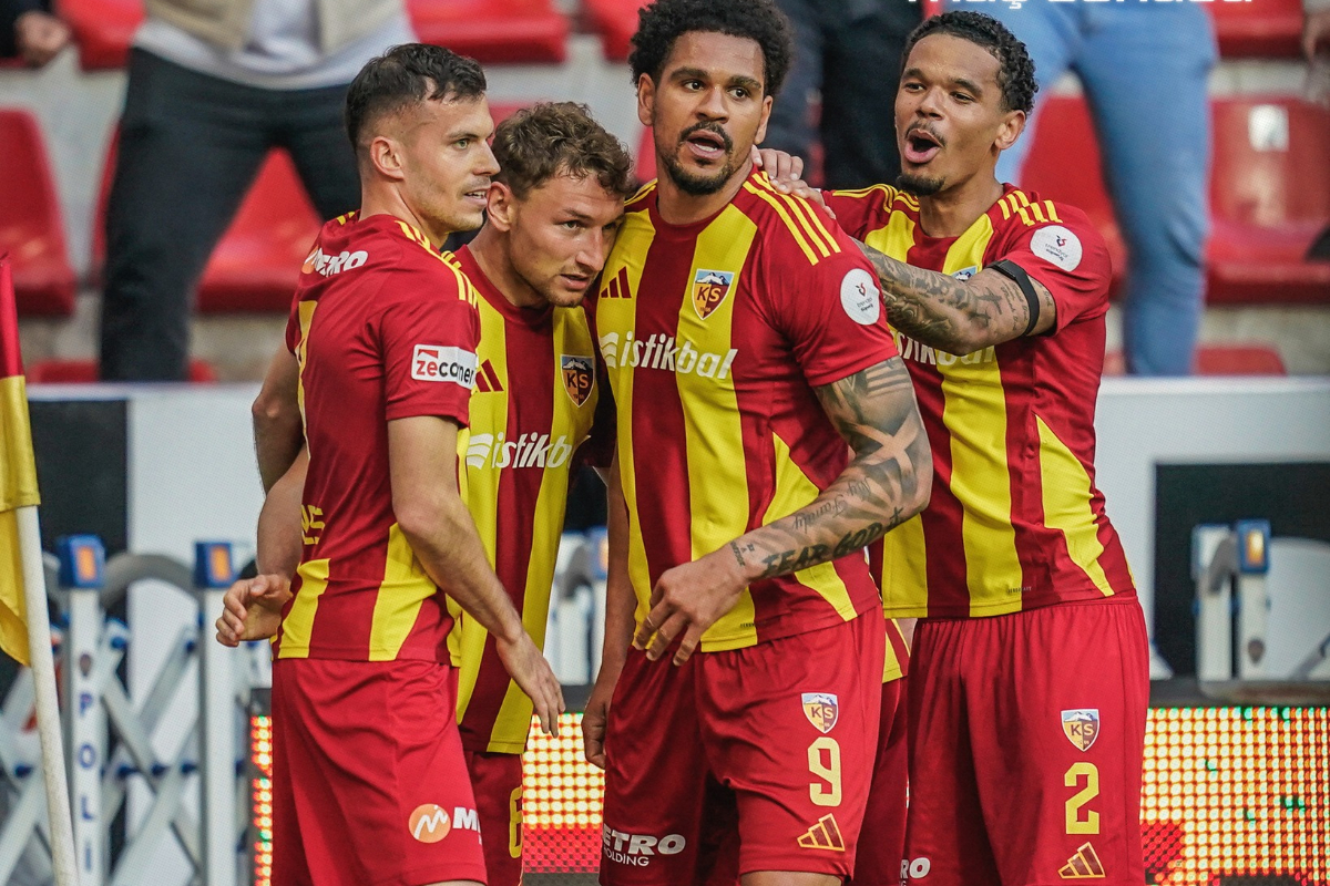 Γκολ και ασίστ για τον Τσαλόφ - Παλεύει για τη σωτηρία η Καϊσέρισπορ (video)