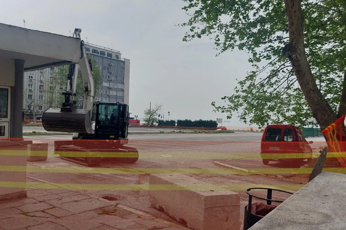 Θεσσαλονίκη: Ξεκίνησαν οι εργασίες στην πλατεία Ελευθερίας (pics)