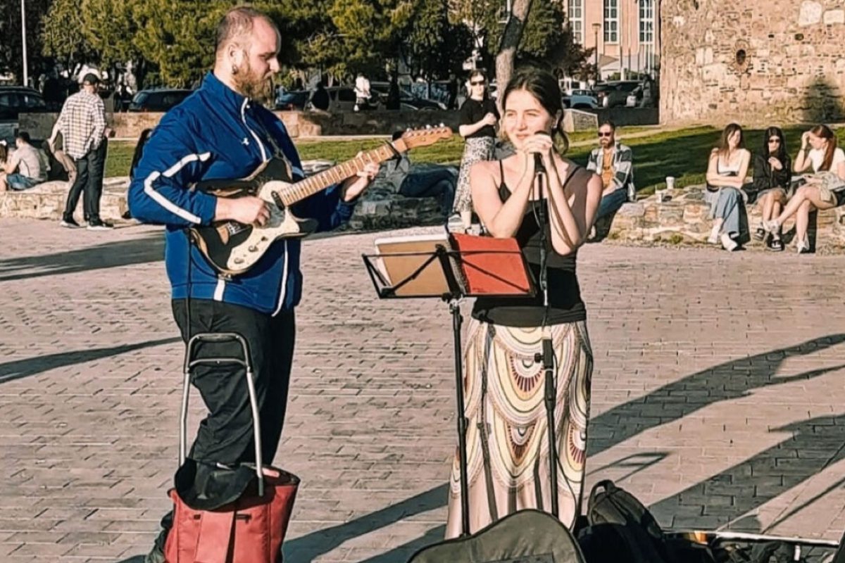 Θεσσαλονίκη: Πρόστιμο 300 ευρώ σε μουσικούς του δρόμου στην Νέα Παραλία