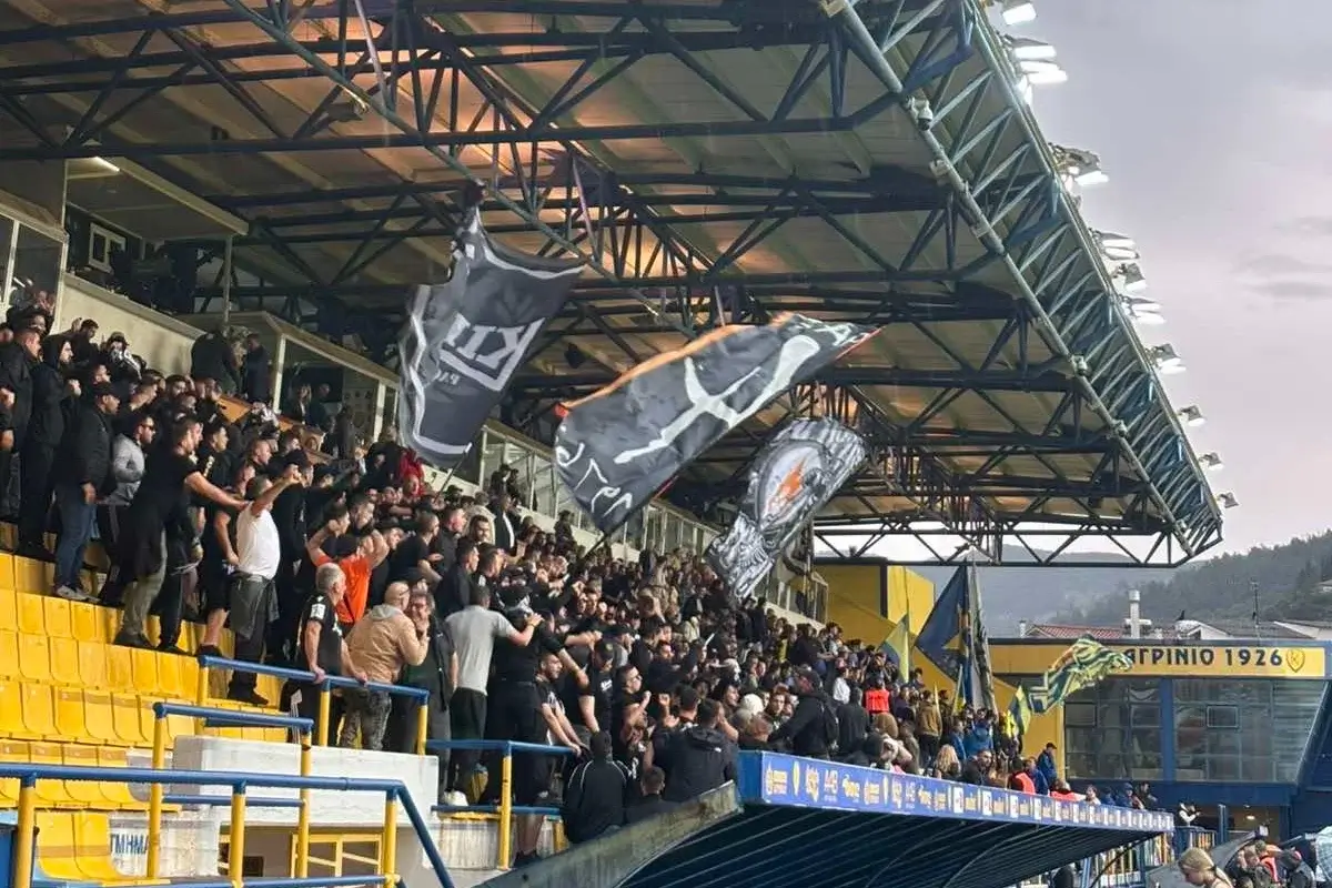 «Ασπρόμαυρο» πάρτι στο Αγρίνιο και εκρηκτική ατμόσφαιρα από τον λαό του ΠΑΟΚ (videos+pics)
