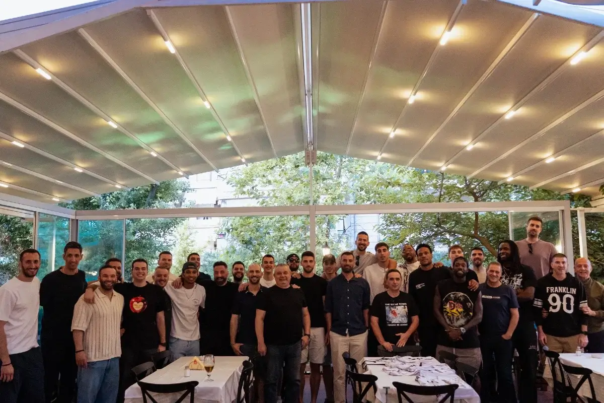 Μια ξεχωριστή βραδιά για τους ήρωες της «ασπρόμαυρης» χρονιάς - Το αποχαιρετιστήριο γεύμα του ΠΑΟΚ (pics)