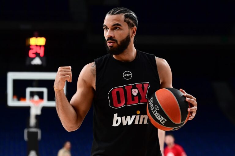 Ναζ Μήτρου Λονγκ
