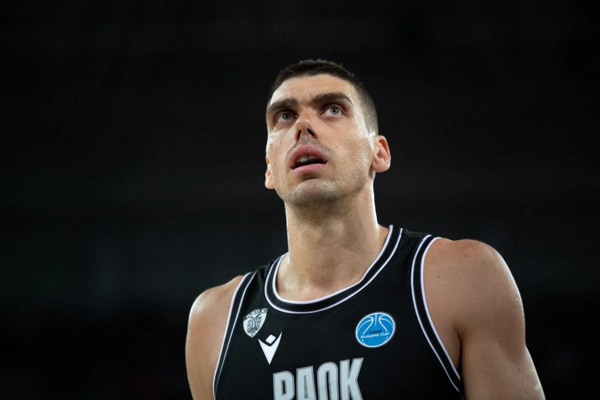 ΠΑΟΚ: Ένα βήμα από τη συμφωνία με Περσίδη