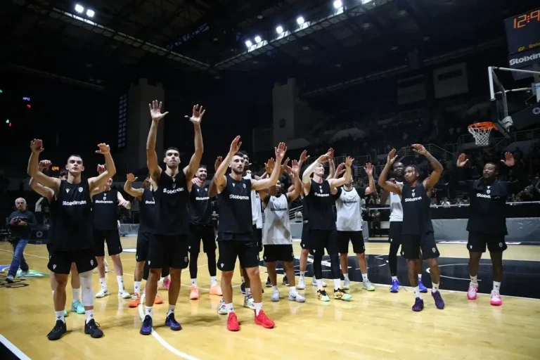 Ζήτησαν το Super Cup από τους παίκτες οι οπαδοί του ΠΑΟΚ (vid)
