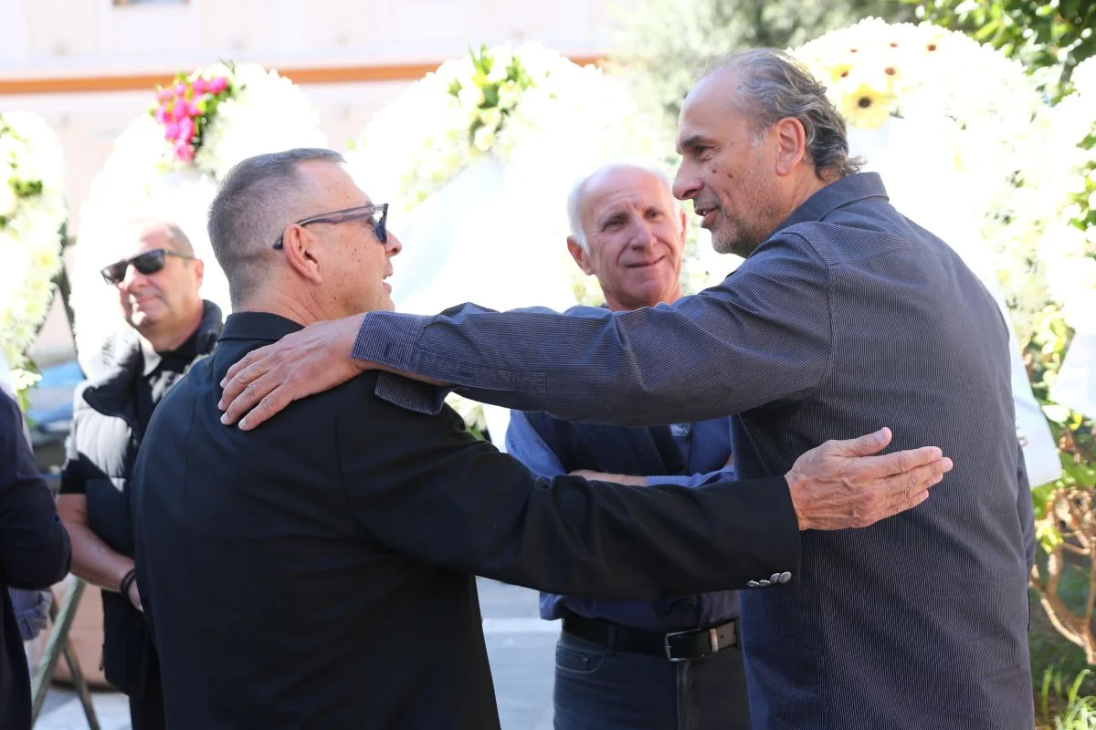 Σούλης Μαρκόπουλος: «Ράγισαν καρδιές» στο τελευταίο «αντίο» του εμβληματικού προπονητή (pics)