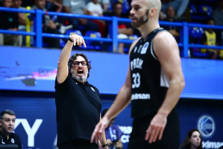 Σύνθημα νίκης από Τρινκιέρι και Φόστερ: «Να θυμηθούμε τις χρυσές εποχές του ΠΑΟΚ!»