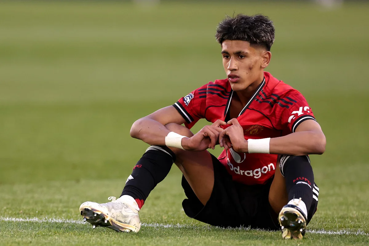 Το 15χρονο «wonderkid» της Μάντσεστερ Γιουνάιτεντ που κοιτάζει προς την Εθνική Ελλάδας! (pic)