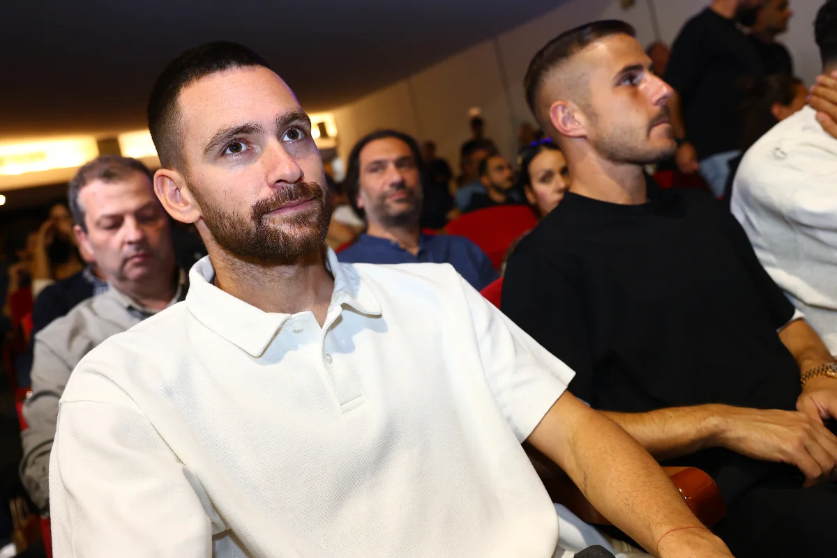 Απόβαση στο ΑΠΘ: Βιεϊρινία - Μάτος και ποδοσφαιριστές στη μεγάλη γιορτή του ΠΑΟΚ (pics)