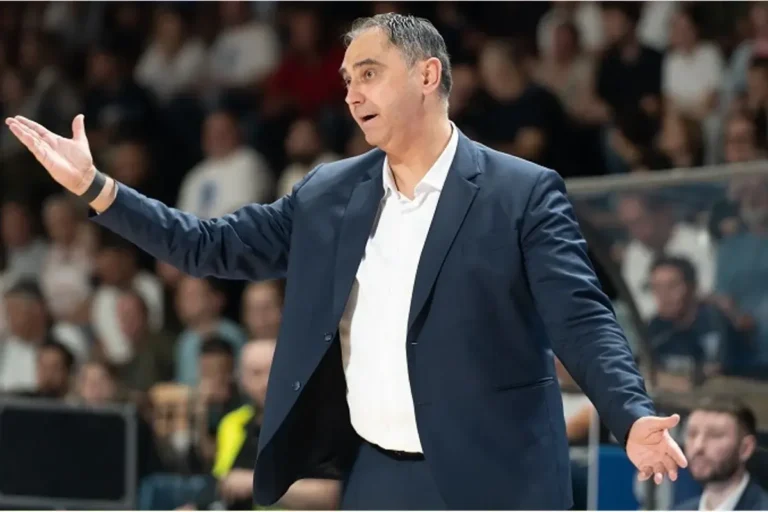 Προπονητής Μπόσνα: «Σταματήσαμε τέλεια τον Όσμαν - Δύο άλλοι παίκτες του ΠΑΟΚ μας πλήγωσαν»